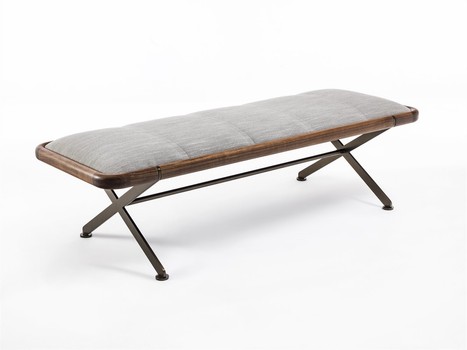 Axxia BenchBy Porada